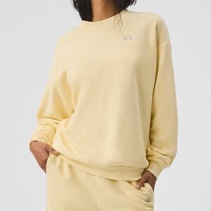 NWT ALO YOGA Accolade Crew Neck Pullover Sweatshirt Lemon Ice